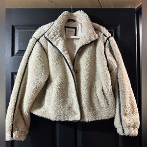 Hollister Women's cream with black faux leather trim Teddy Sherpa Jacket